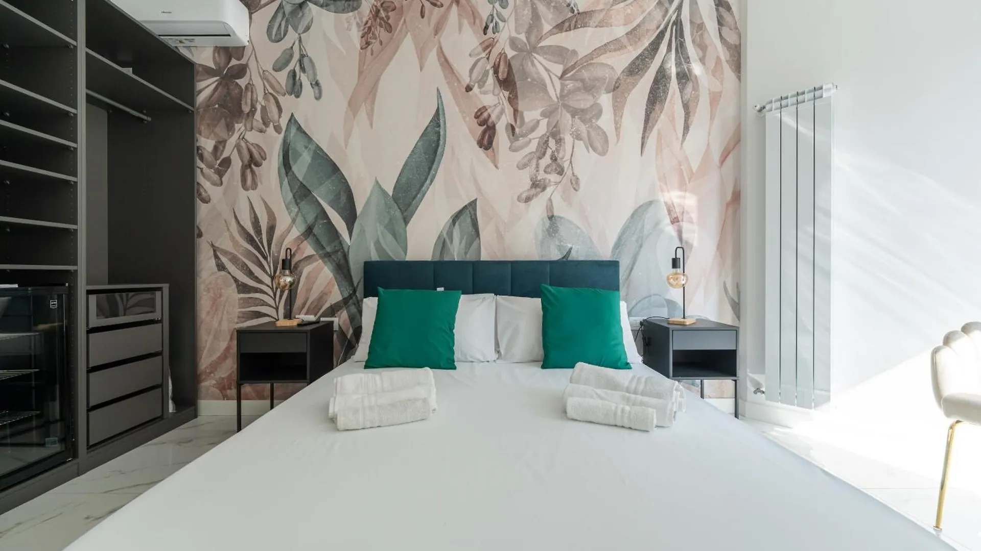 Atmosphera Rooms Naples Bed & Breakfast