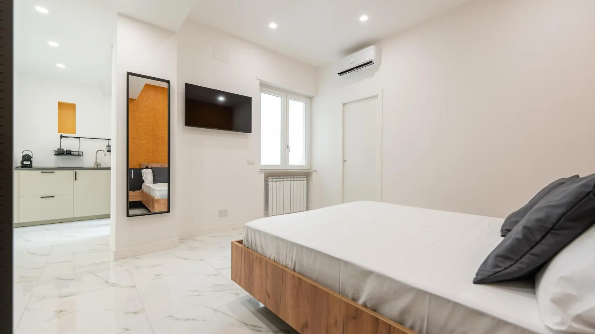 Atmosphera Rooms Naples 0*,